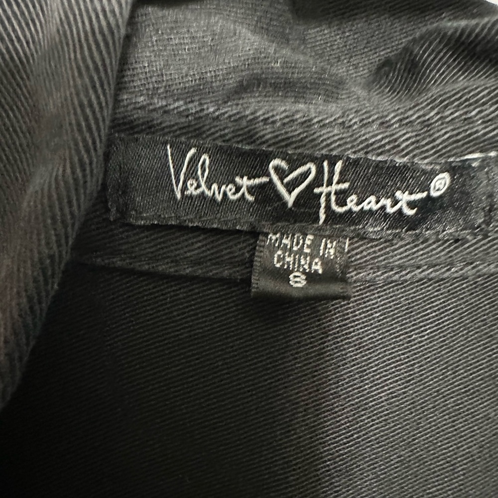 Black Graphic Women's Jacket Upcycled Selena - Picture 2 of 3
